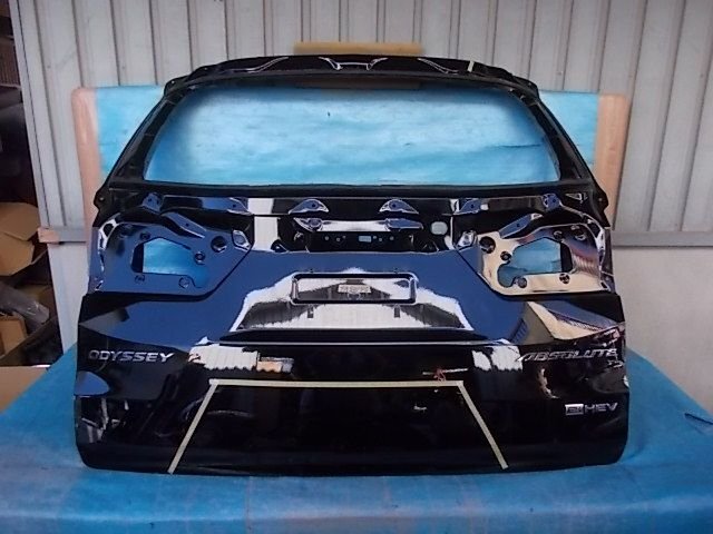 オデッセイ アブソルート e:HEV RC4 後期 リアゲート №ZTA50145拍卖