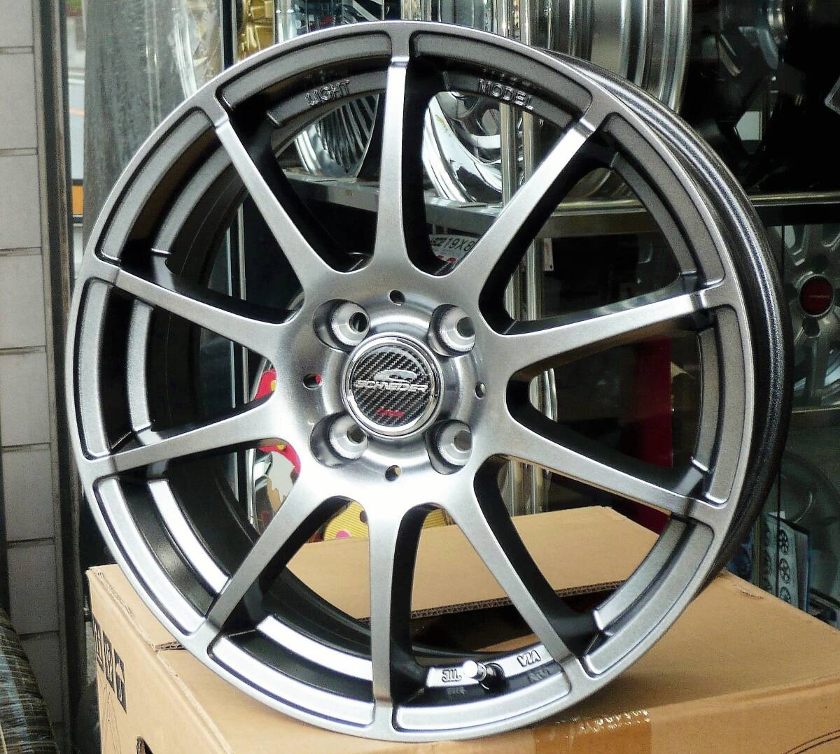 税込! A200S/A210S系 ロッキー用 軽量アルミホイール 「シュナイダーSTAG」 新品1台分拍卖