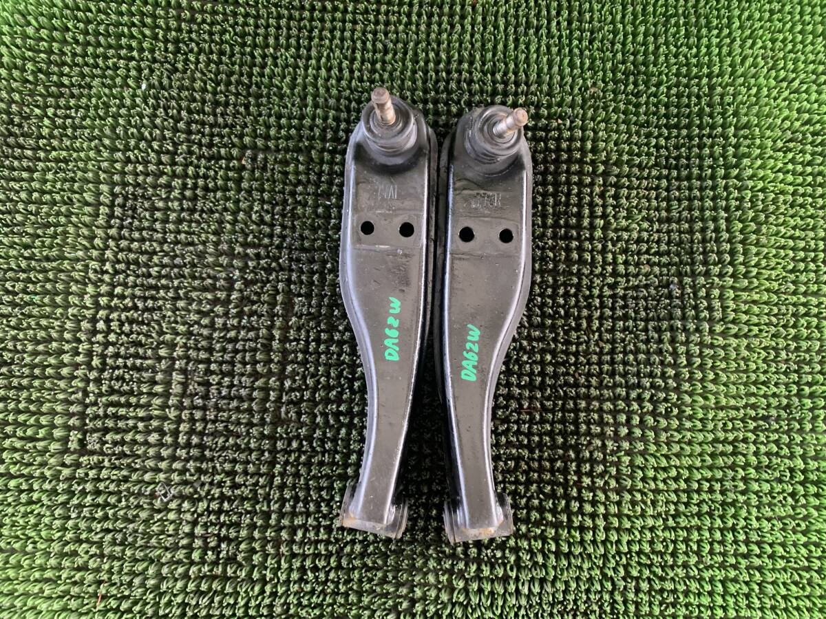 ●即決値段●ガタなしブーツ割れなし●81552KM スズキ DA62W DA62V エブリィ ワゴン フロント ロアアーム 左右 ロワアーム拍卖