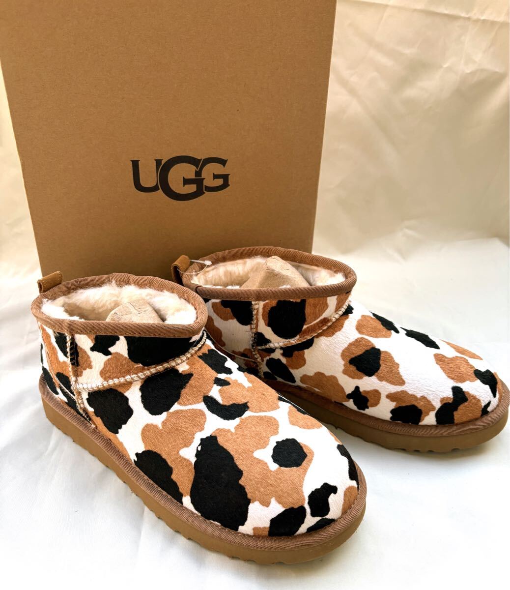 新品 UGG アグ★人気完売商品 W CLASSIC ULTRA MINI COW 8 25㎝ ブーツ拍卖