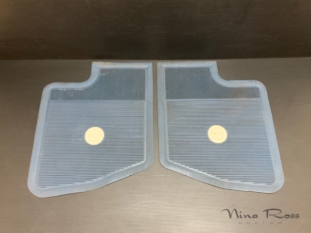 61 62 63 64 シボレー インパラ ボウタイ リア フロアマット ラバータイプ ローライダー 拍卖