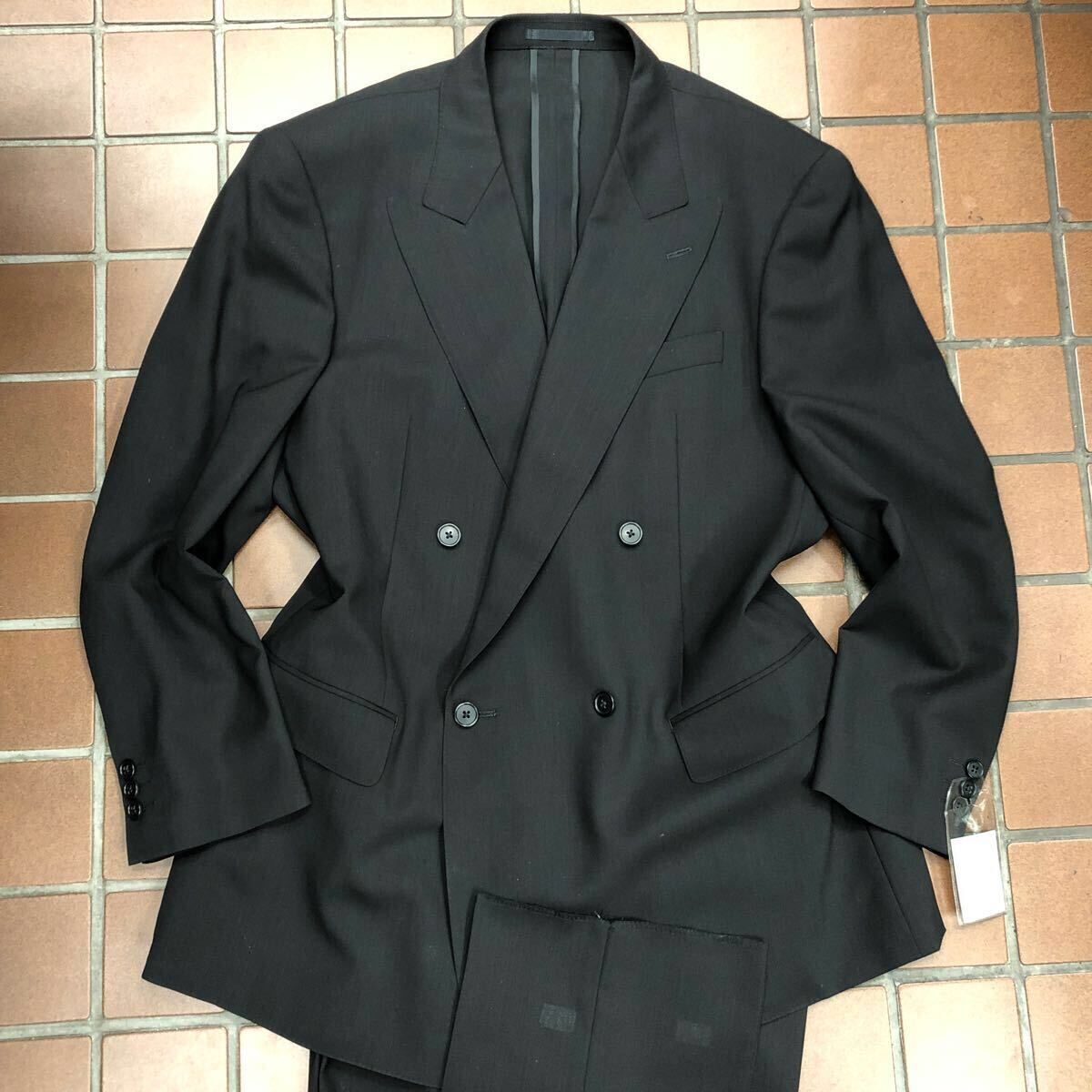 新品☆未使用【サイズBE5 M★礼服】4Bダブルスーツ ブラックフォーマル 背抜き ノーベンツ 喪服 2タック メンズスーツ セットアップ 拍卖