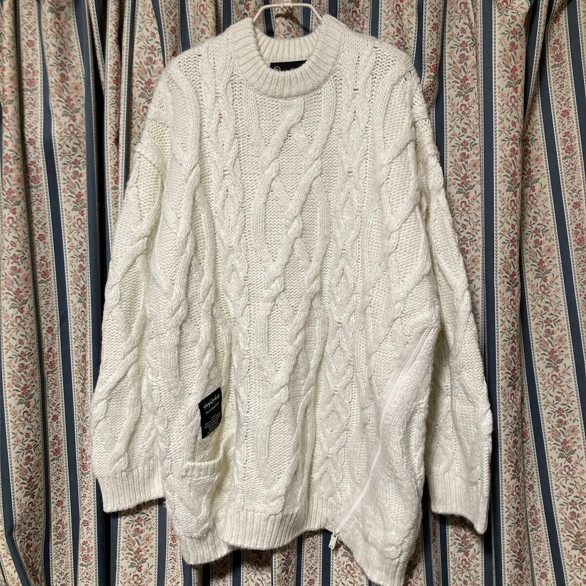 GU × UNDERCOVER ケーブルオーバーサイズセーター 長袖 アンダーカバー ケーブルニット L ポケット&ファスナーデザイン アラン編み コラボ拍卖