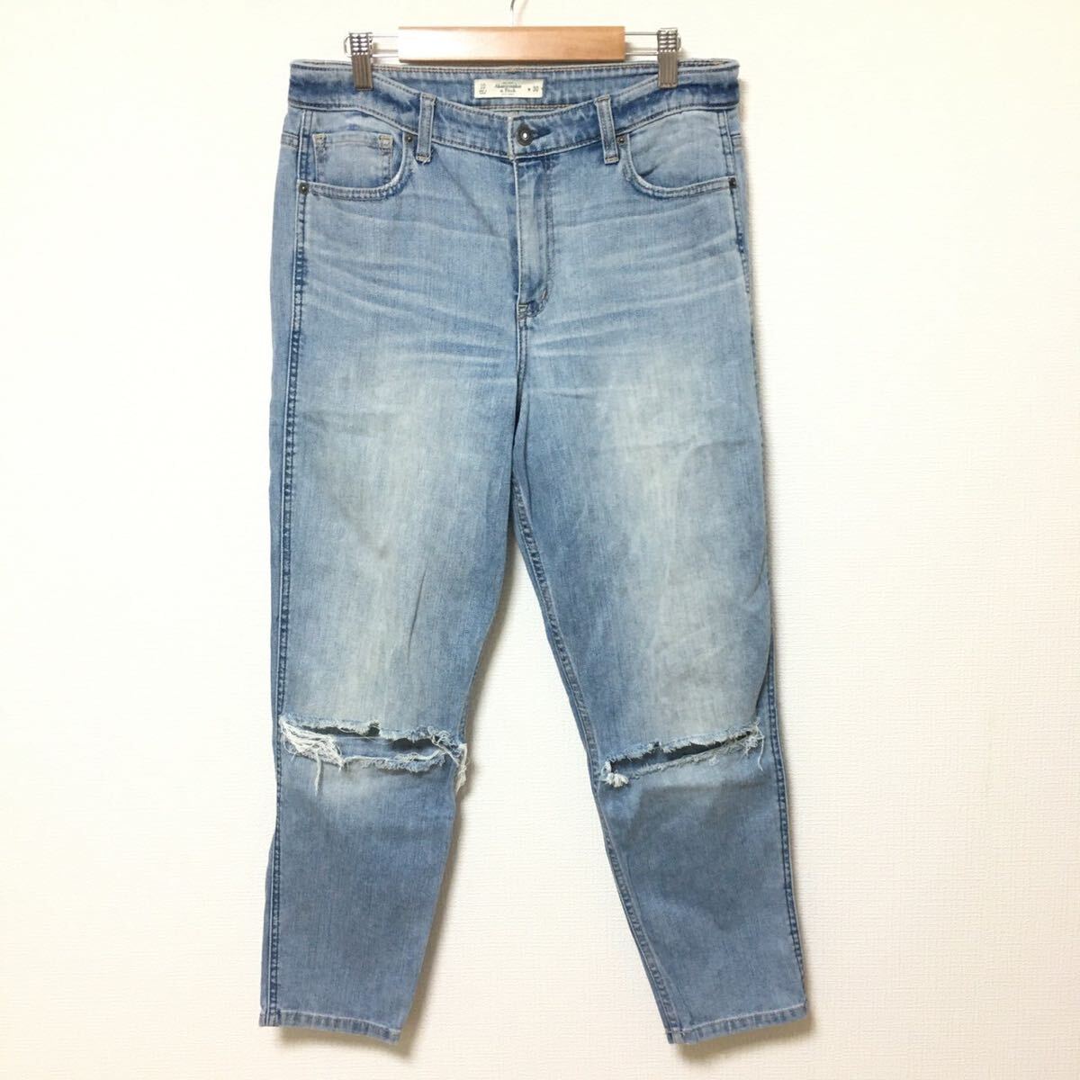 人気ブランド◎【Abercrombie & Fitch】アバクロンビーアンドフィッチ デニムパンツ ライトブルー ダメージ メンズ サイズW30/Y24259fF拍卖
