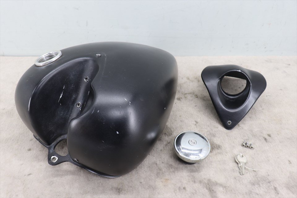 328180 アメリカンドラッガーズ Babyタンク ガソリンタンク FRP 埋込メーター 当時物 車種不明 ドラッグスター スティード拍卖