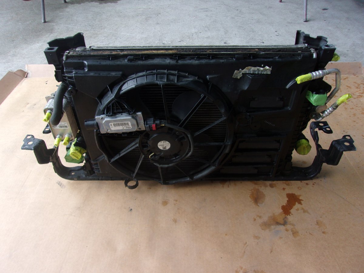 ※ボルボV40 T4 MB1464 ラジエター コンデンサー 電動ファン※拍卖