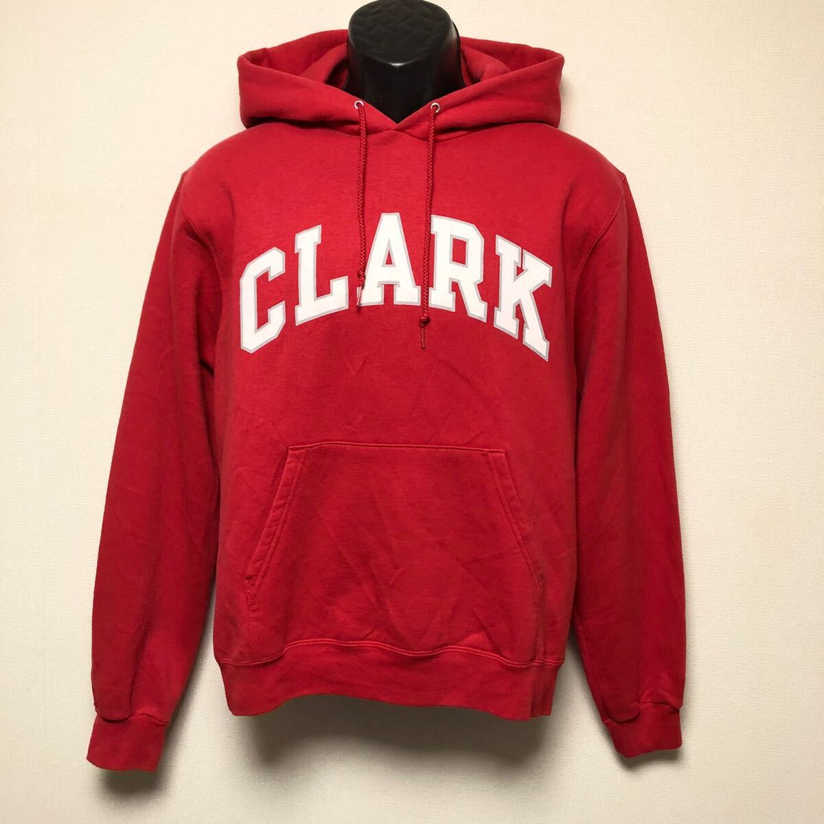 90's /Champion /チャンピオン /メンズS 長袖 スウェット プルオーバー パーカー トレーナー 裏起毛 ビッグロゴ CLARK 赤 ビンテージ古着拍卖