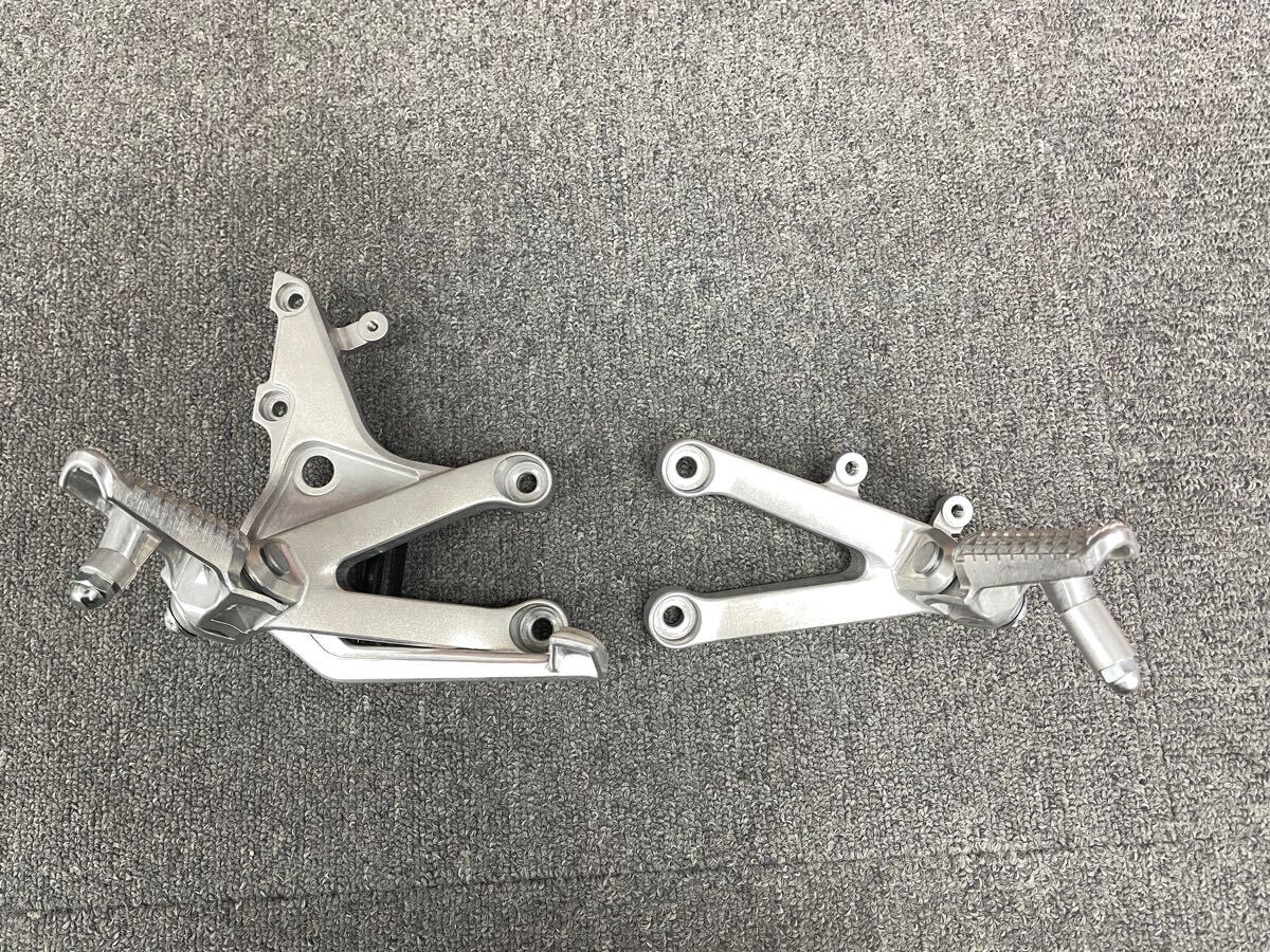 2024年モデル ホンダ PC40 CBR600RRレースベース車両外し R、Lステップ拍卖