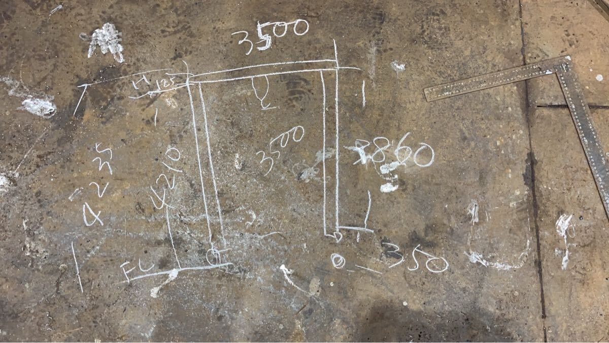 寸法確認お願いします!! 超便利 大人気!! 門型クレーン 電動 500kg ウインチ付き!! 組立式移動クレーン 車屋 バイク屋 板金屋 工場拍卖