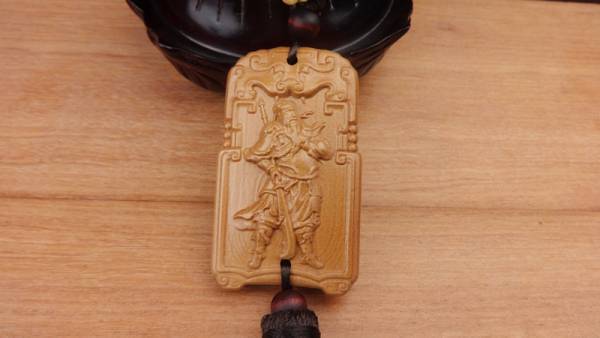 ★既決★関公将軍木彫ストラップ風水飾り 幸せを呼ぶ風水開運拍卖