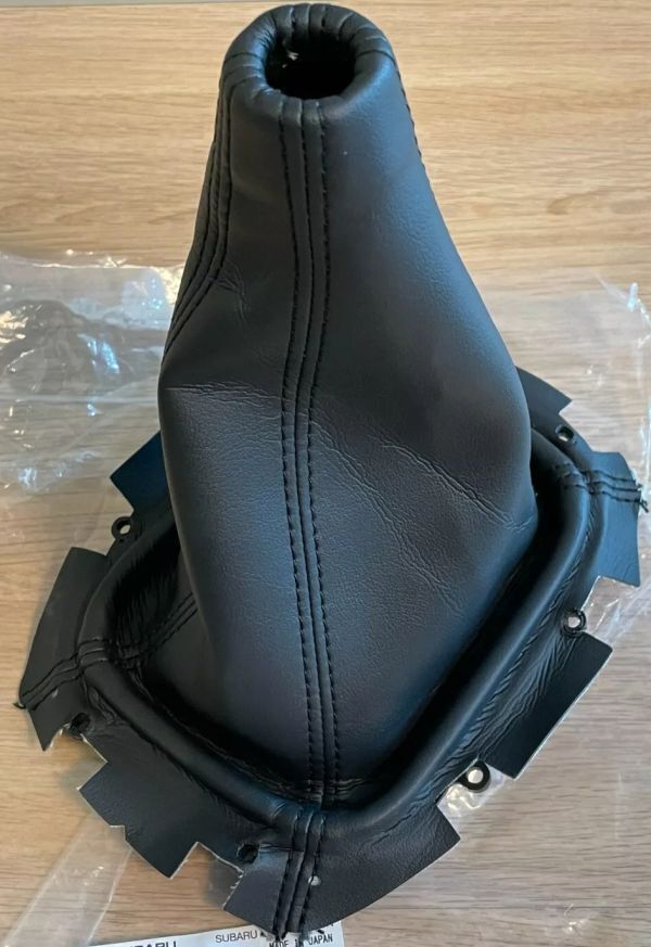 新品 純正品 SUBARU スバル シフトレバーブーツ インプレッサ WRX GC8 GF8 フォレスター SF拍卖