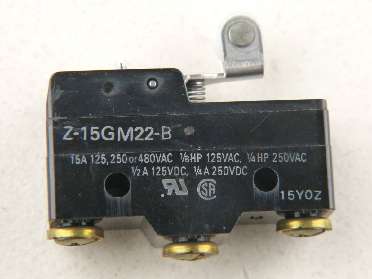★☆オムロン リミットスイッチ Z-15GM22-B ローラーレバー型 未使用品☆★拍卖