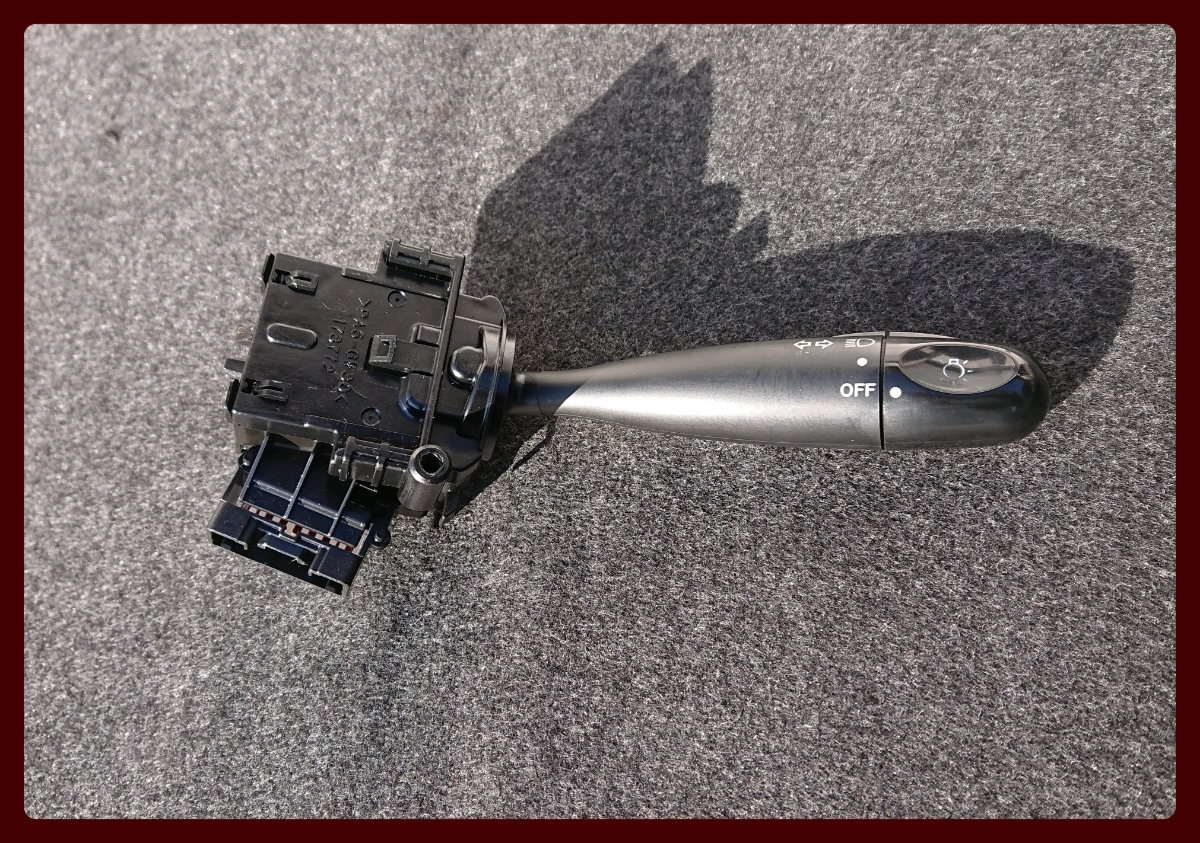スズキ 純正 アルトラパン HE21S ライトスイッチ レバー ディマースイッチ A-764拍卖