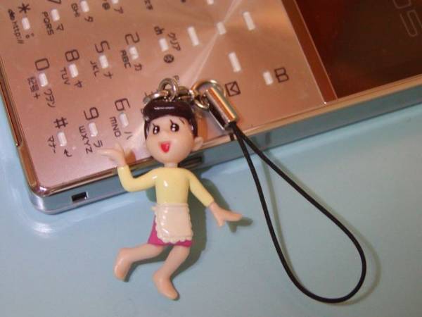 携帯ストラップ バカボンのママ 天才バカボン 赤塚不二夫 キーホルダー フィギュア マスコット アクセサリー スマホ グッズ キャラクター拍卖