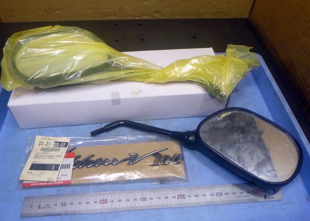 ET138 スズキ アドレスV100用 ミラー M8×1.25 4本、エンブレム拍卖