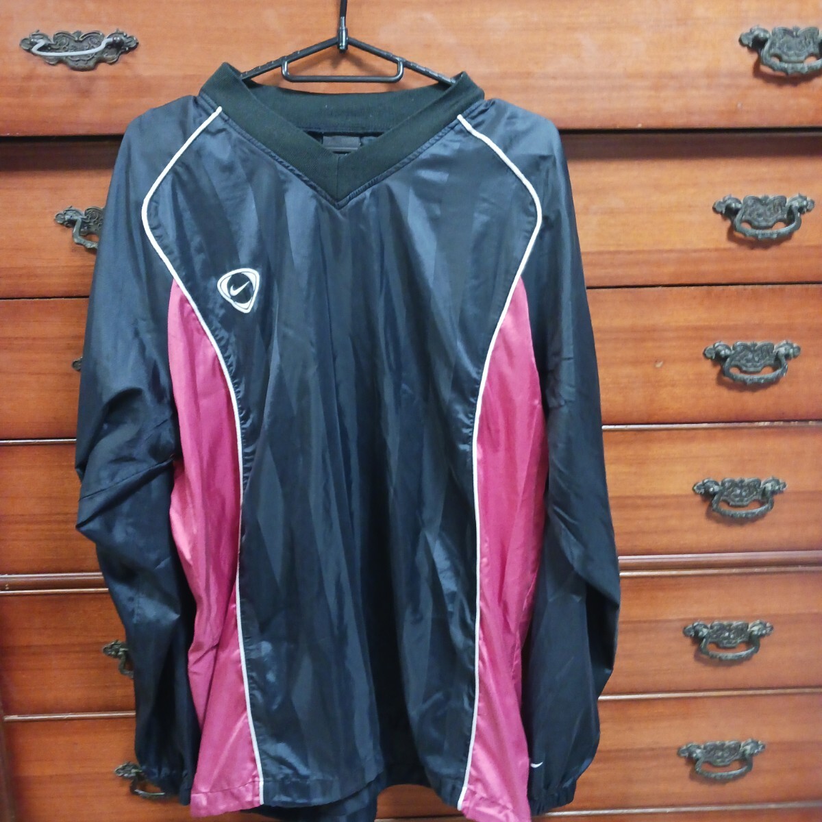 ウィンドブレーカーNIKE Mサイズ スポーツ全般ランニングウェア メンズ拍卖