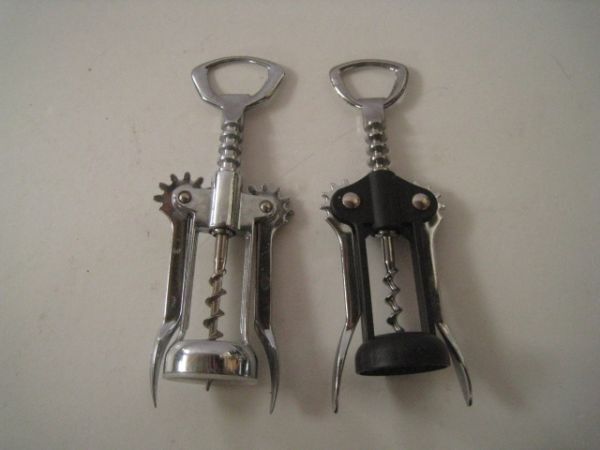 ワインオープナー まとめて2個 コルク抜き 手持ち型のワインオープナー スクリュー/24N12.19-16拍卖