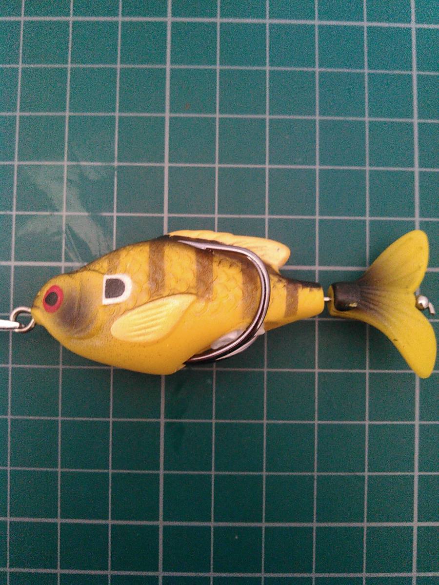 黄土色ブルーギルのウィードレスベイト 9g 検)珍品 B級ルアー スナッグプルーフ メガバス 雷魚 鯰 バズベイト スカムフロッグ マンズ 野池拍卖