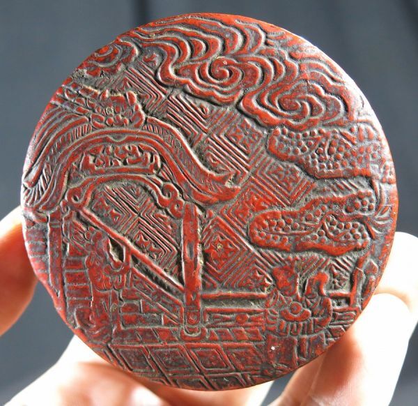 e 堆朱丸香合 江戸時代 漆工 / 鎌倉彫 屈輪文様 堆黒 浮彫 漆器 蒔絵 根来 螺鈿 金貝 切金 沈金拍卖