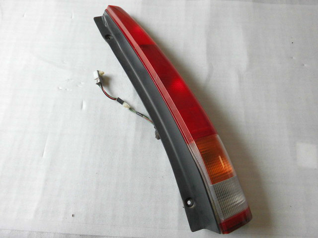 ホンダ ライフ JA4 純正テールランプ 右 ハーネス付き テールライト ストップランプ レンズ ユニット拍卖
