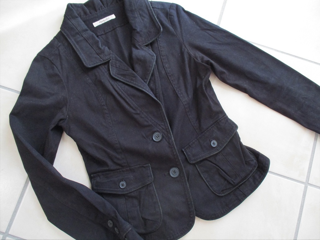 上質美品・ecruefil/ケティ/ストレッチ黒系ジャケット・パイピングブレザー拍卖