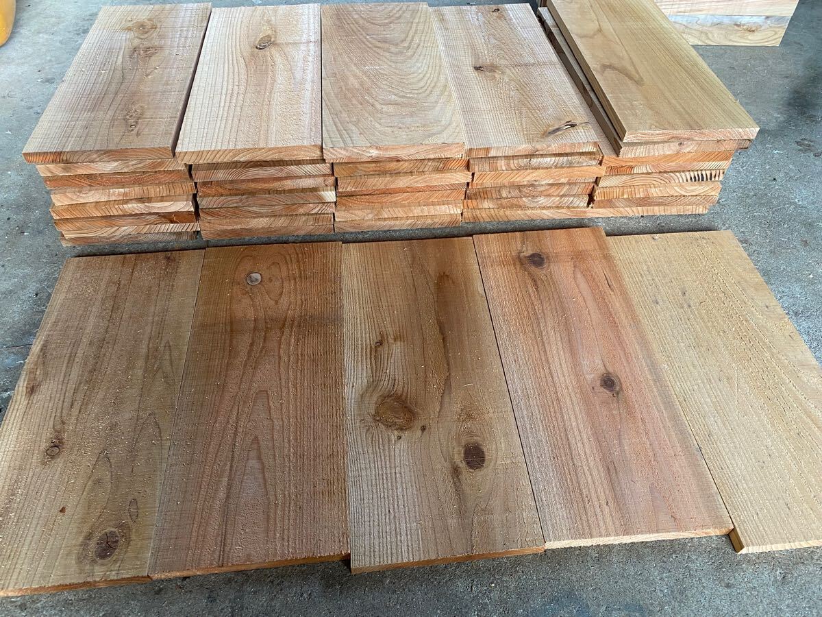 【送料無料】木の板 国産天然木 杉板 DIYなどに18×42×1.5cm 44枚拍卖