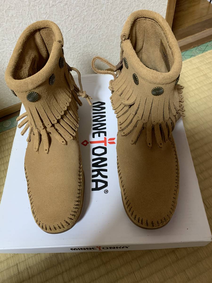 おまとめ割あり!未使用ミネトンカショートブーツ♪23㎝拍卖