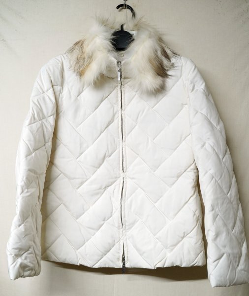 ◆本毛皮衿◆23区 ダウンジャケット オフホワイト◆サイズ34◆拍卖