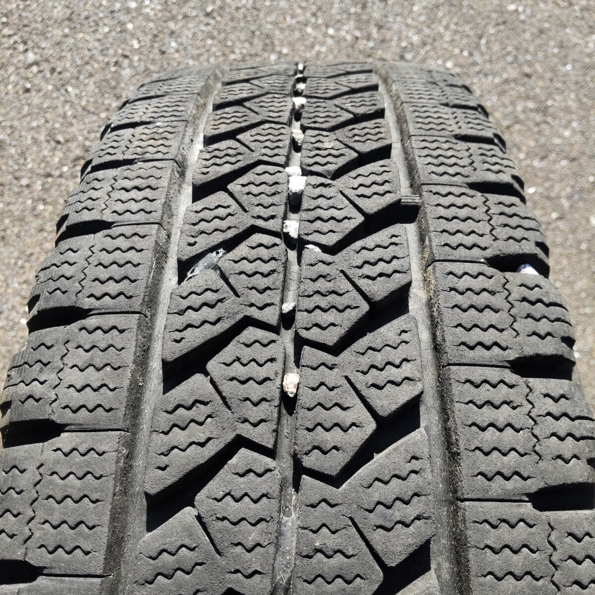 205/70R16 111/109L LT ブリヂストン 1本 中古 ブリザック 2019年 スタッドレス 3拍卖