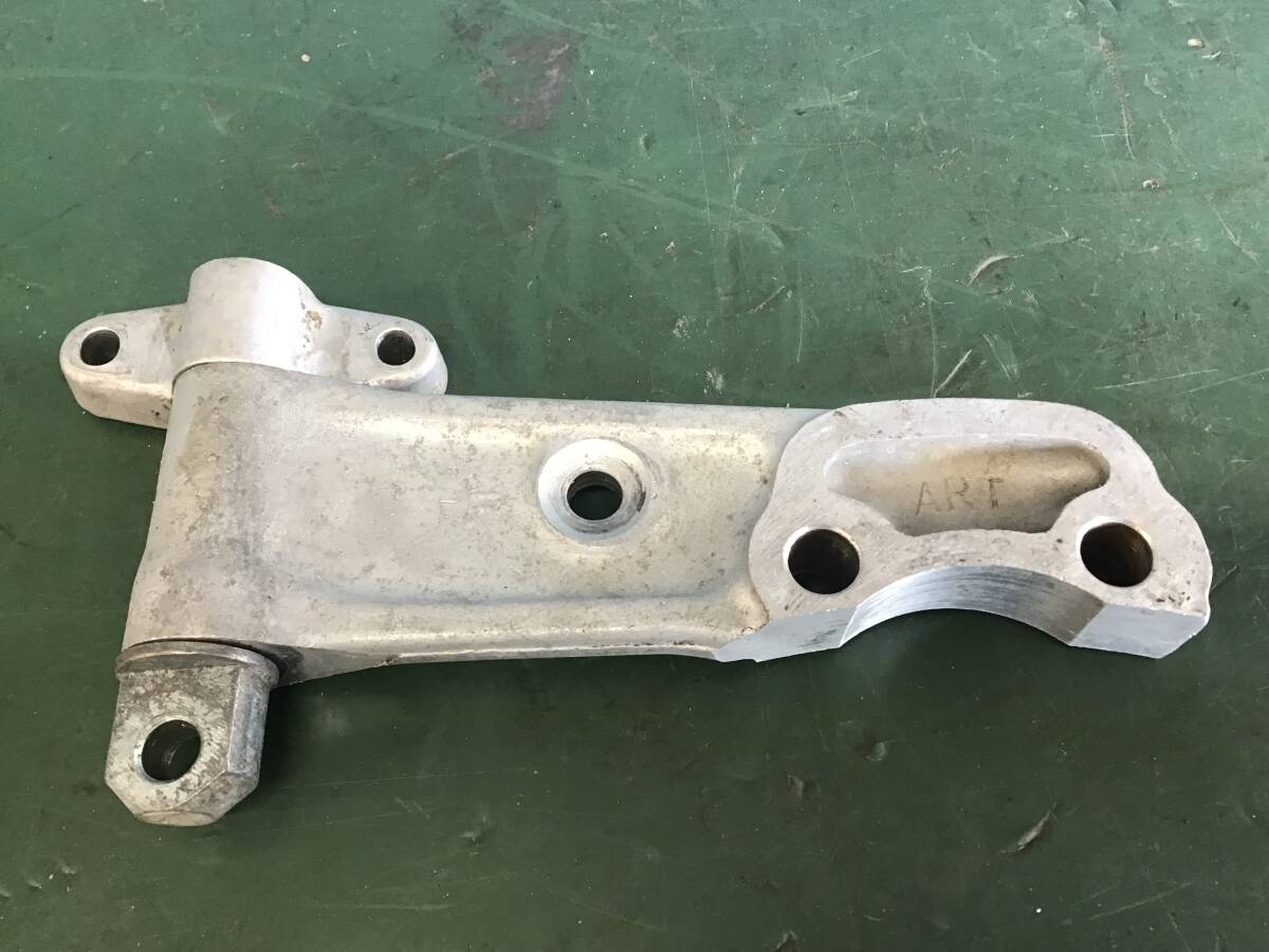 ホンダ CB400F CB350F フロントブレーキキャリパーサポート ( 検、CL72 77 CB72 )拍卖