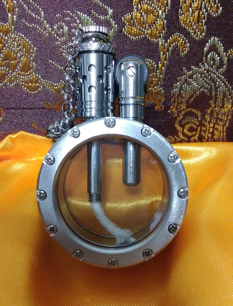 クリアデザイン ラウンドシルバーオイルライター 素晴らしいデザイン 安全ダイヤル付き 新品未使用拍卖