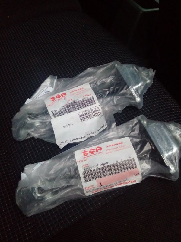 在庫希少!【未使用 スズキ 純正】エスクード YD21S/YE21S/YEA1S ストップ ドアオープン フロント 2個セット拍卖