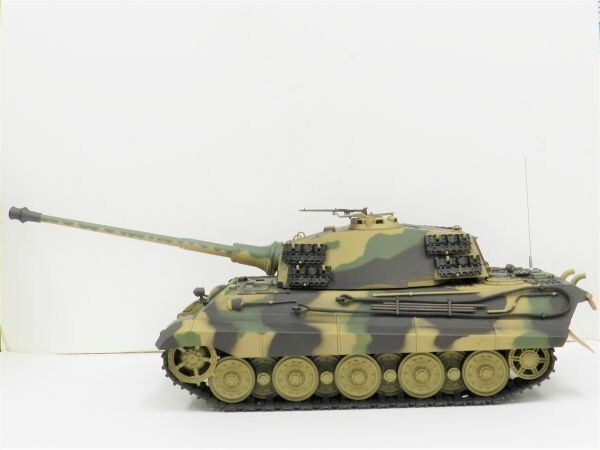 【対戦可能・塗装済み完成品戦車ラジコン】Heng Long(ヘンロン)製 Ver.7.0 2.4GHz 1/16 キングタイガー ヘンシェル砲塔 ☆3888A-1拍卖