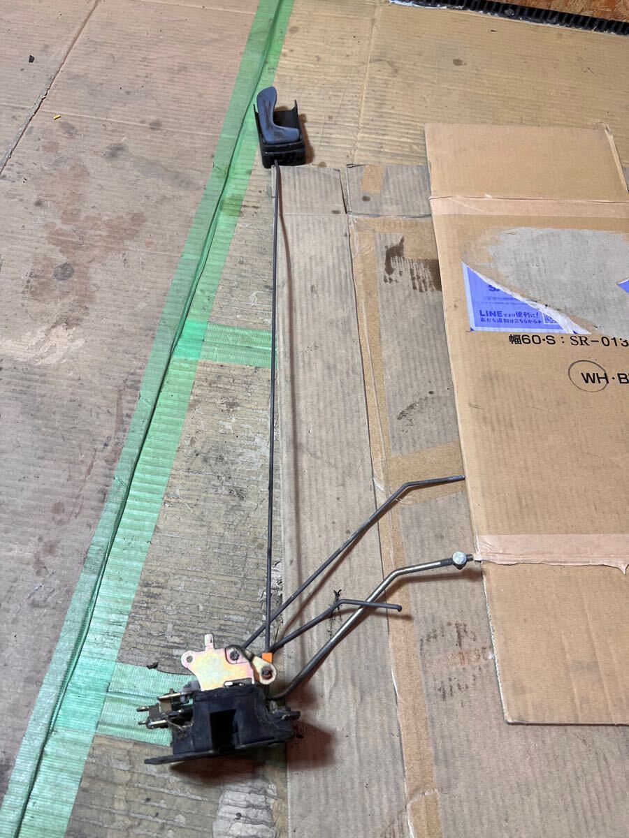 ヴィヴィオ 右インナーハンドル ドアラッチ kk3 kk4拍卖