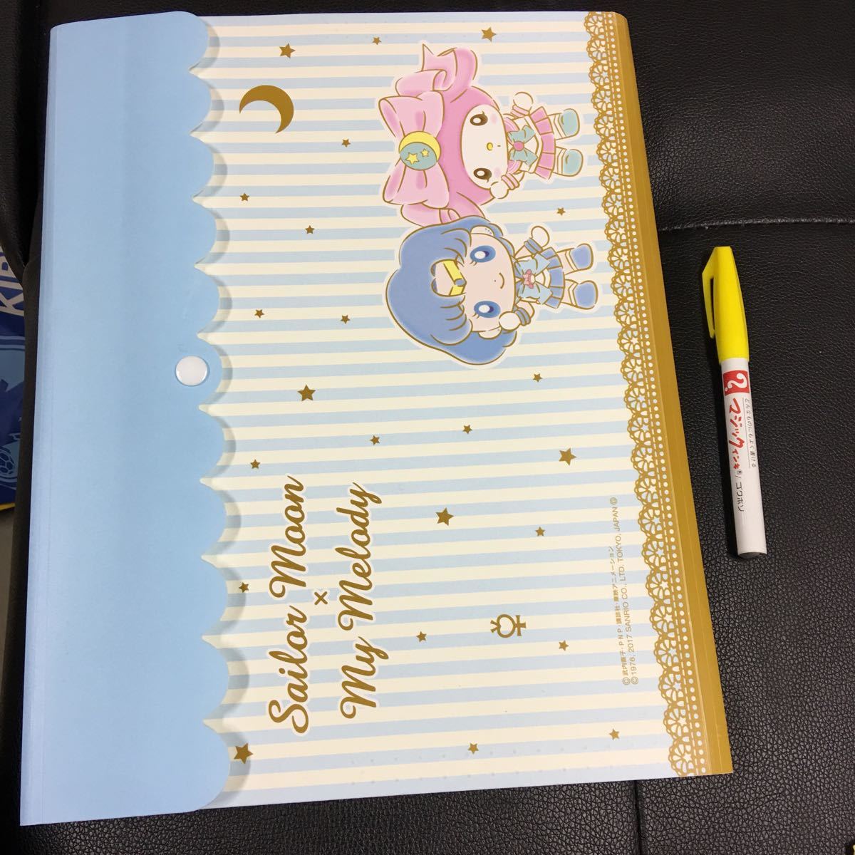 セーラームーンとマイメロディのコラボ、ブリーフケース拍卖