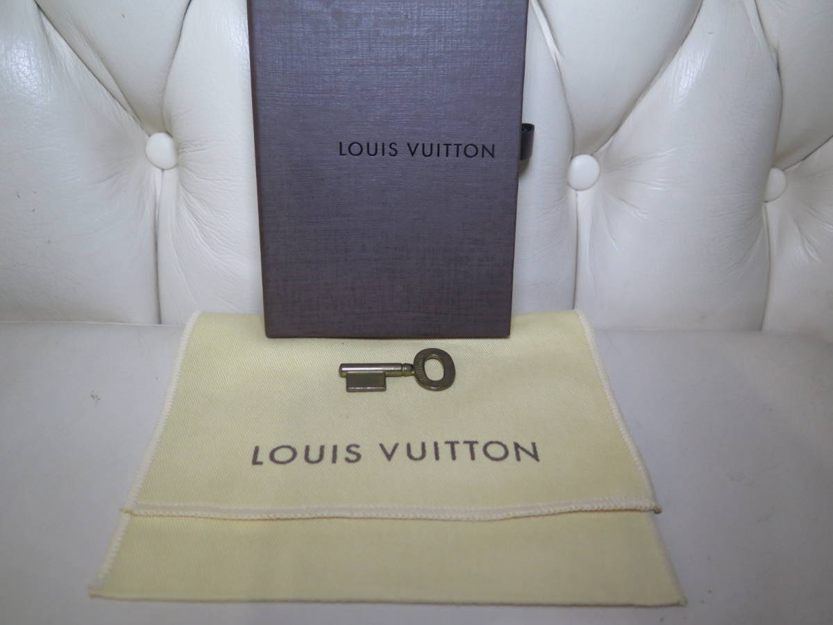 3334■本物 送料無料■ヴィトン 珍品!トランクのカギ ブランクキー!ショート拍卖