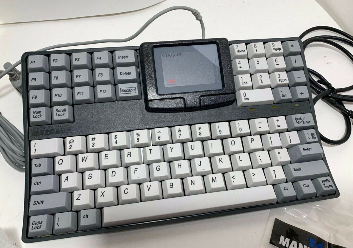 【廃盤極稀少】■DATALUX SpaceSaver PS/2 USB パッド付 英字キーボード Cherry ML 未使用デッド品 箱付 動確済■即日発送 領収書等可拍卖