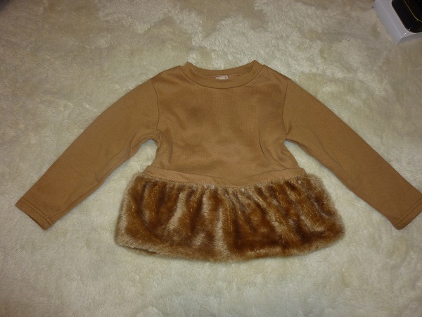 プティマイン 裾ファー トレーナー キャメル色 110サイズ拍卖