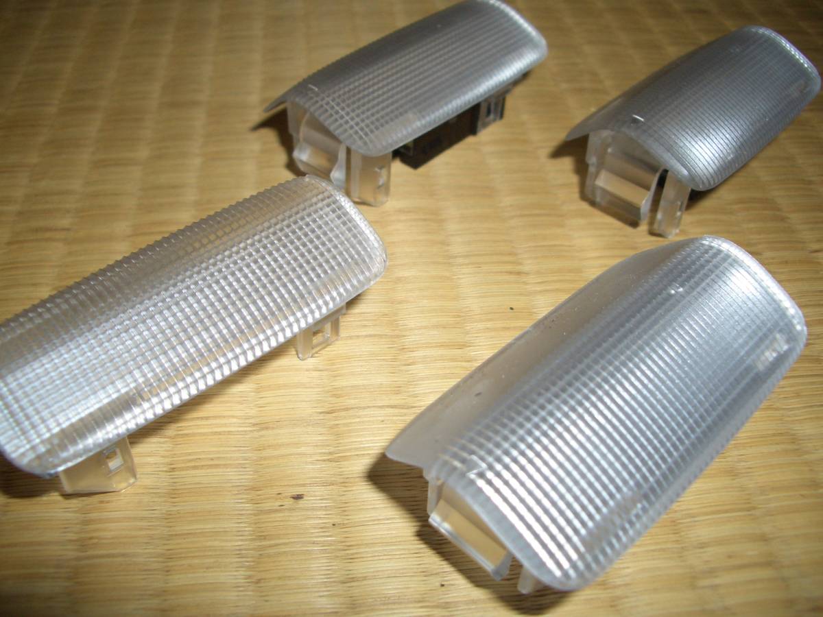 トヨタ純正品LEDドアカーテンランプ前後左右4個セット現行アルファード30ハリアー60ランクル200プラド150クラウン180配線付き4本新品拍卖