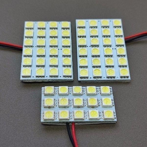 爆光!E26 NV350 キャラバン DX ルームランプ 3個セット ホワイト 日産 /s15/s24拍卖