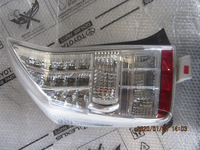 ZVW30 ZVW35 プリウス テール左ランプ 左テールライト テールレンズ左 純正 STANLEY 47-37 TOYOTA PRIUS拍卖