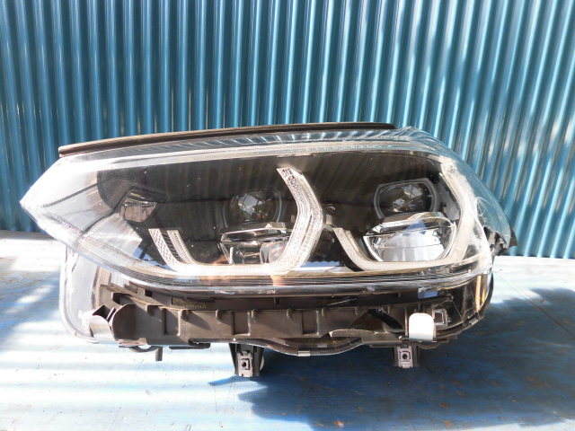 AI107 BMW G01 X1 ヘッドライト 左 8496825拍卖