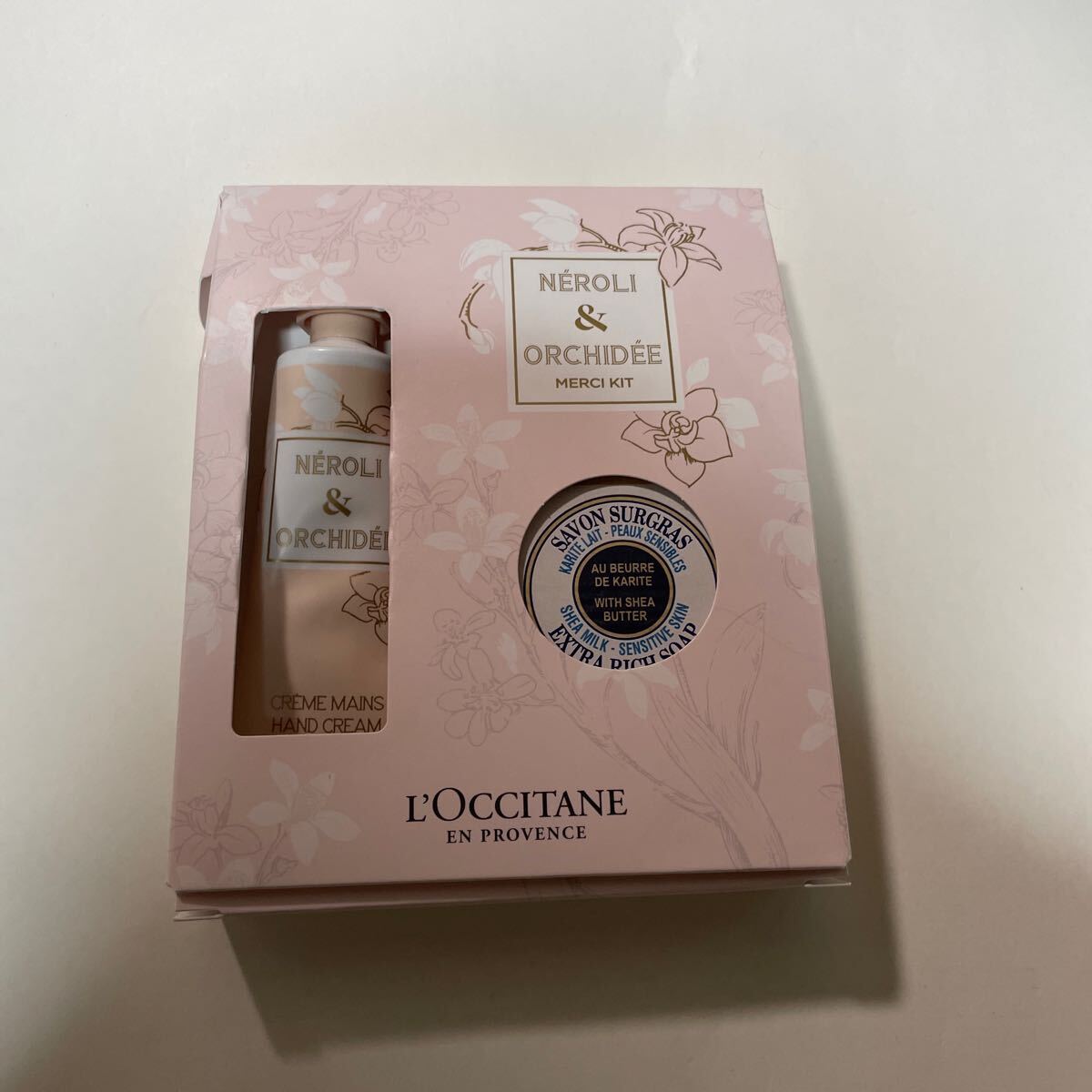 送料無料 ロクシタン ネロリオーキデ ハンドクリーム 30ml & ロクシタン シアソープ ミルク 100g L'OCCITANE拍卖