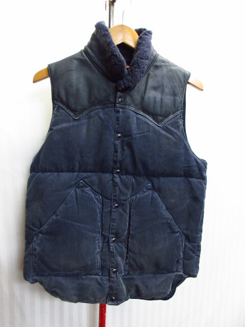 Rocky Mountain Featherbed ロッキーマウンテン 羊革レザーヨーク仕様コーデュロイ地ダウンベスト メンズ36 紺 ダウンジャケット01246拍卖