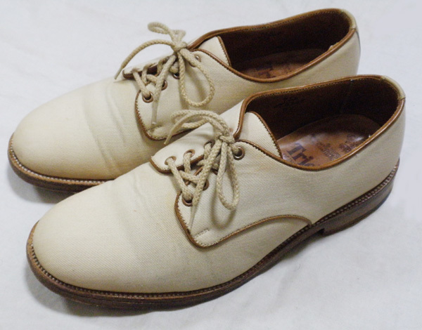 【Tricker's/シューズ】キャンバス トリッカーズ 外羽根 4アイレット 英国製 イングランド イギリス 26cm相当 7-5 生成り 古着拍卖