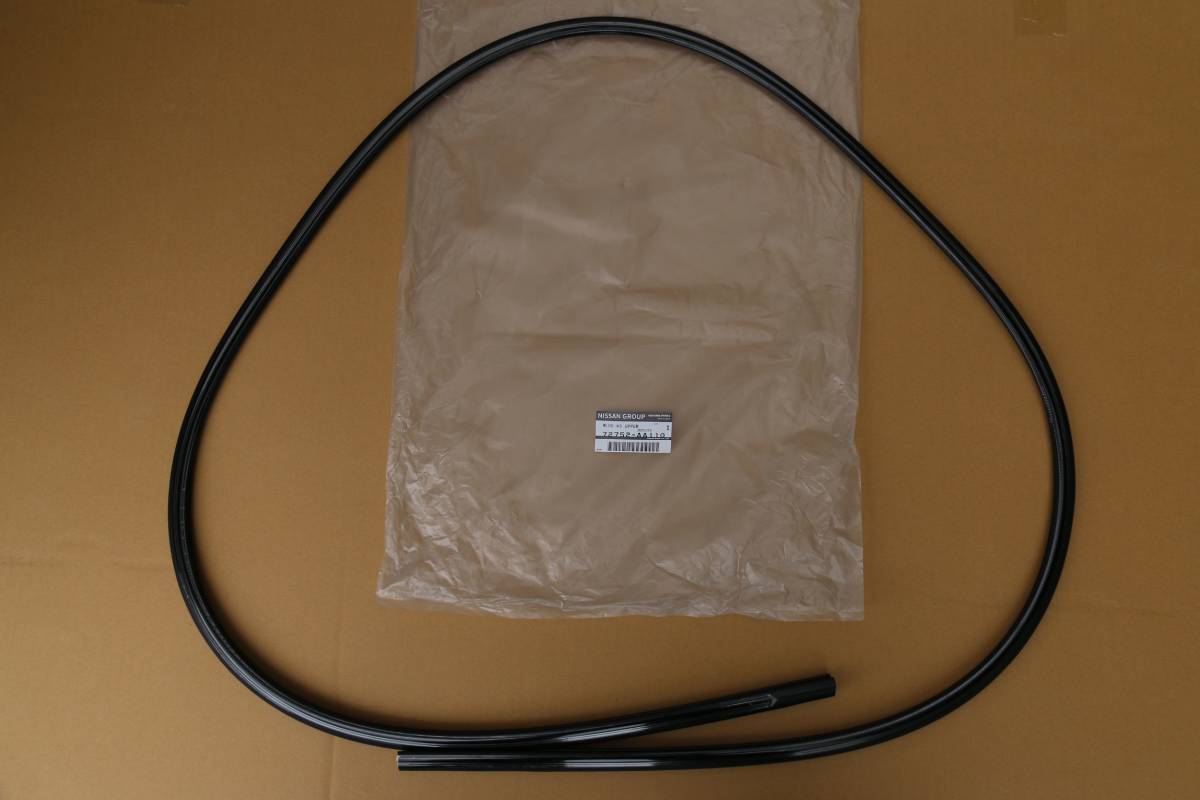 BNR34 GT-R純正(R34スカイライン2ドア)フロントガラスウインドウモール 新品未使用 BCNR33 BNR32 GTR ニスモ リフレッシュ N34-116拍卖