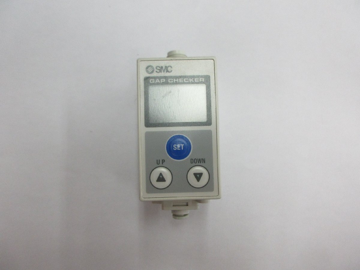 00690 SMC 3色表示デジタル着座スイッチ ISA3-FCN拍卖