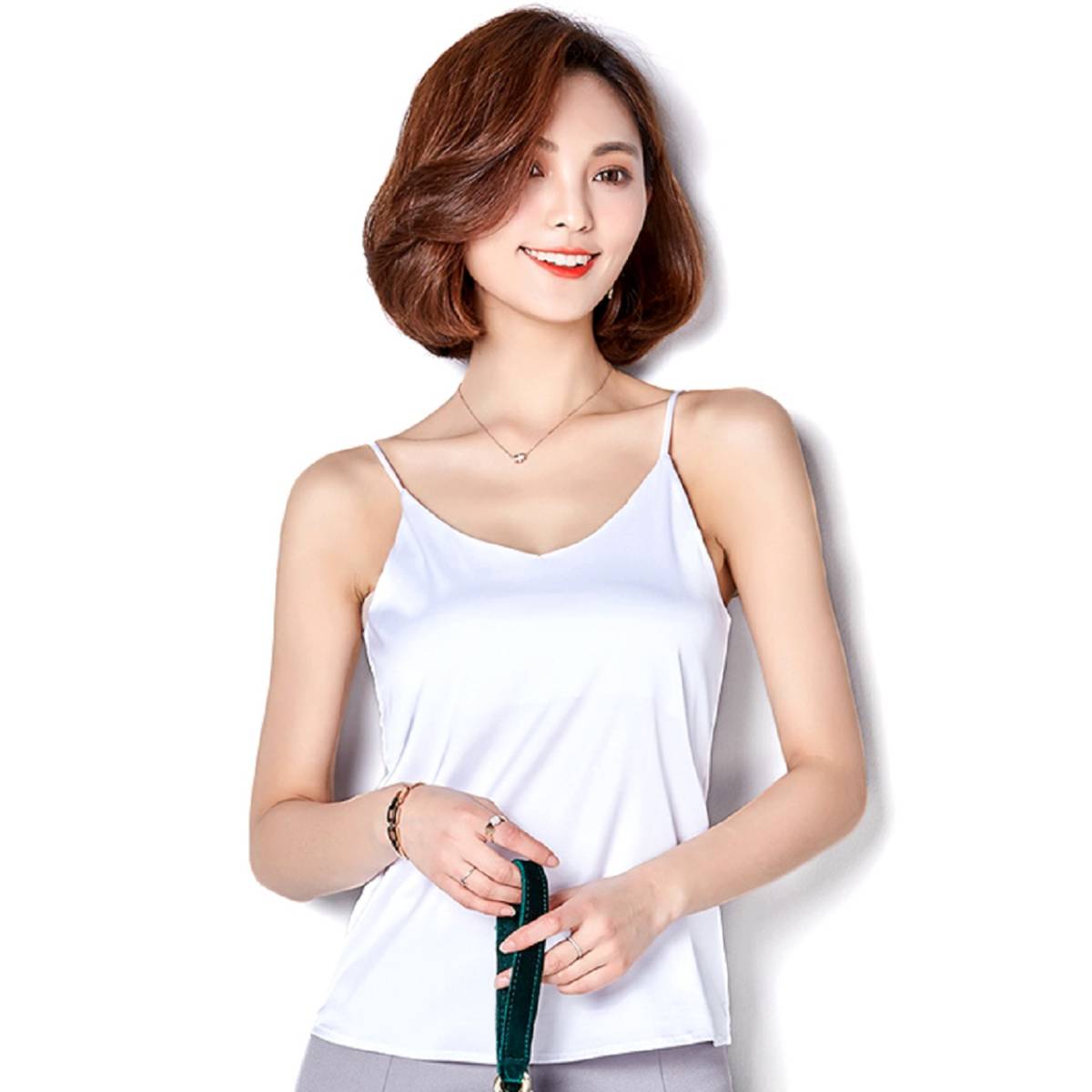 新品未使用☆キャミソール レディース 白 2XLサイズ☆インナー サテン 下着 セクシー シルク風 タンクトップ ホワイト 無地 光沢拍卖