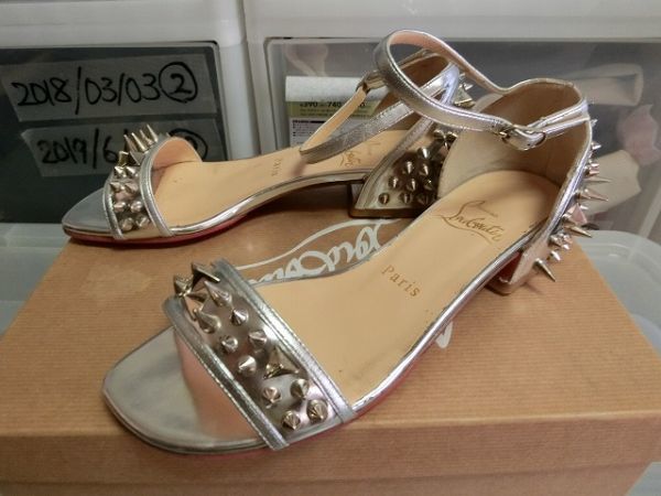 Christian Louboutin DRUIDE FLATSPECCHIO ミュール 35 シルバー #1130887 クリスチャンルブタン拍卖