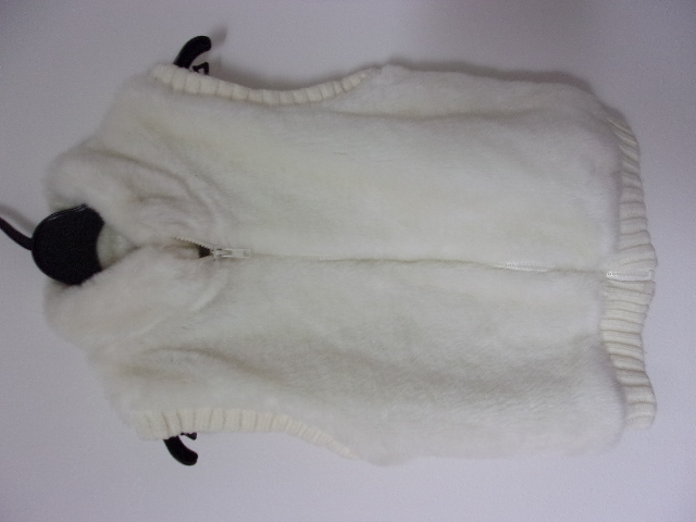 ☆中古☆150サイズ 女児 冬用ベスト(オフホワイト)☆拍卖